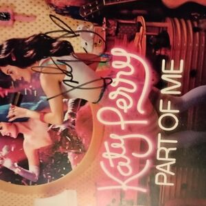 Katy Perry Part of Me Card Signed/Autographed
